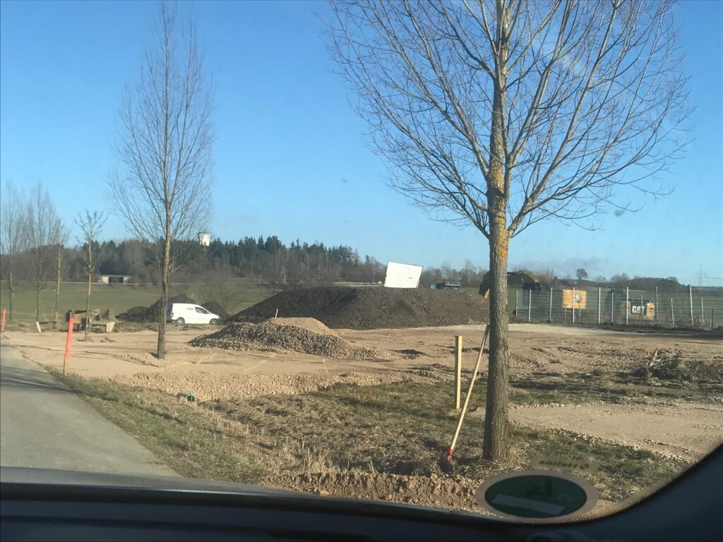 BAustelle mit Aushub vom Torfboden